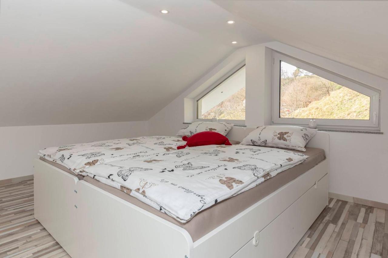 Holiday House Vikend Polzela Bagian luar foto
