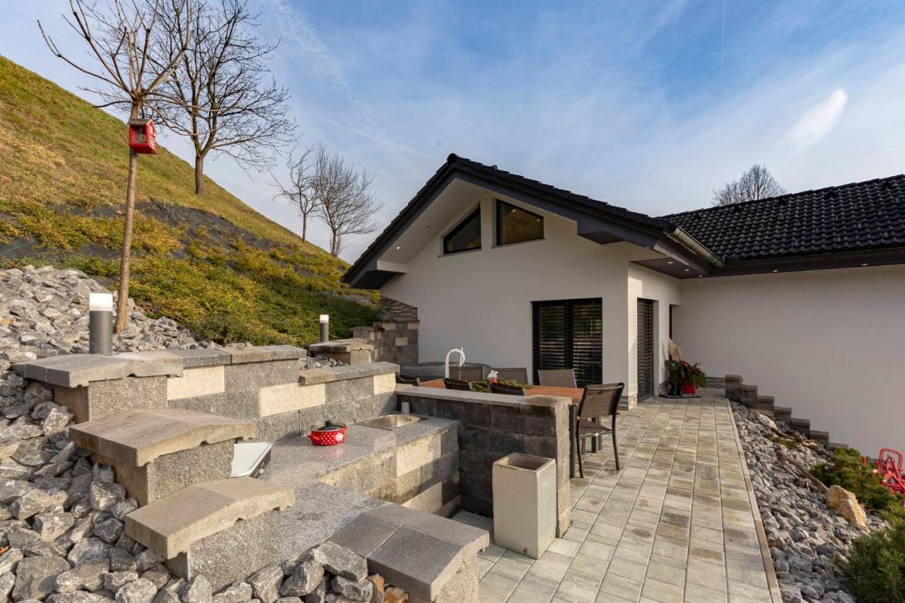 Holiday House Vikend Polzela Bagian luar foto